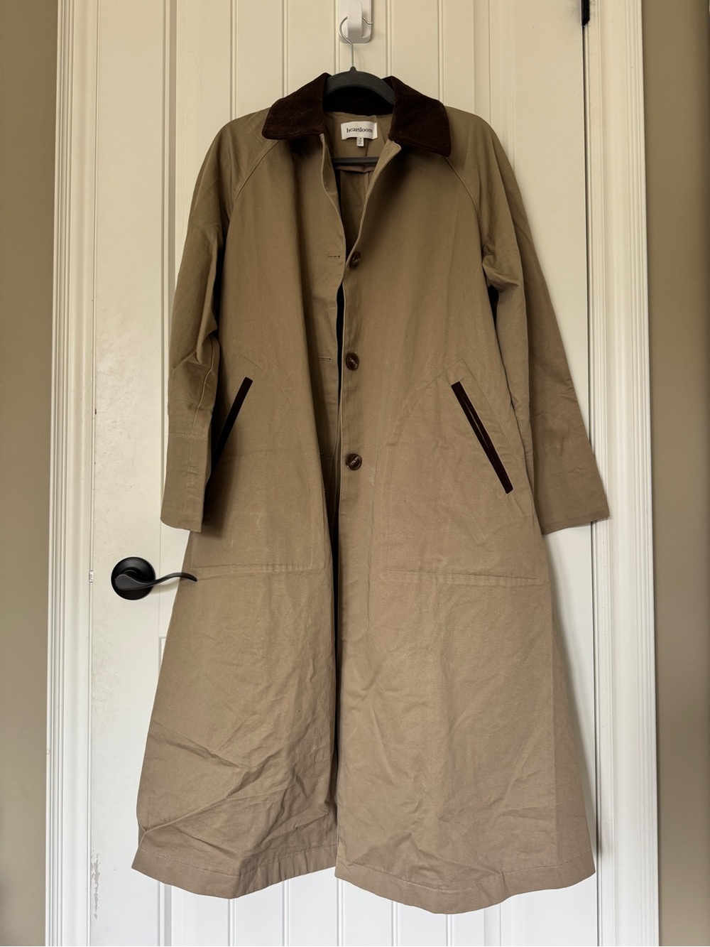 HEARTLOOM Khaki Single-Breasted Belted Trench Coat with Corduroy & Plaid Detail - Picture 5 of 12